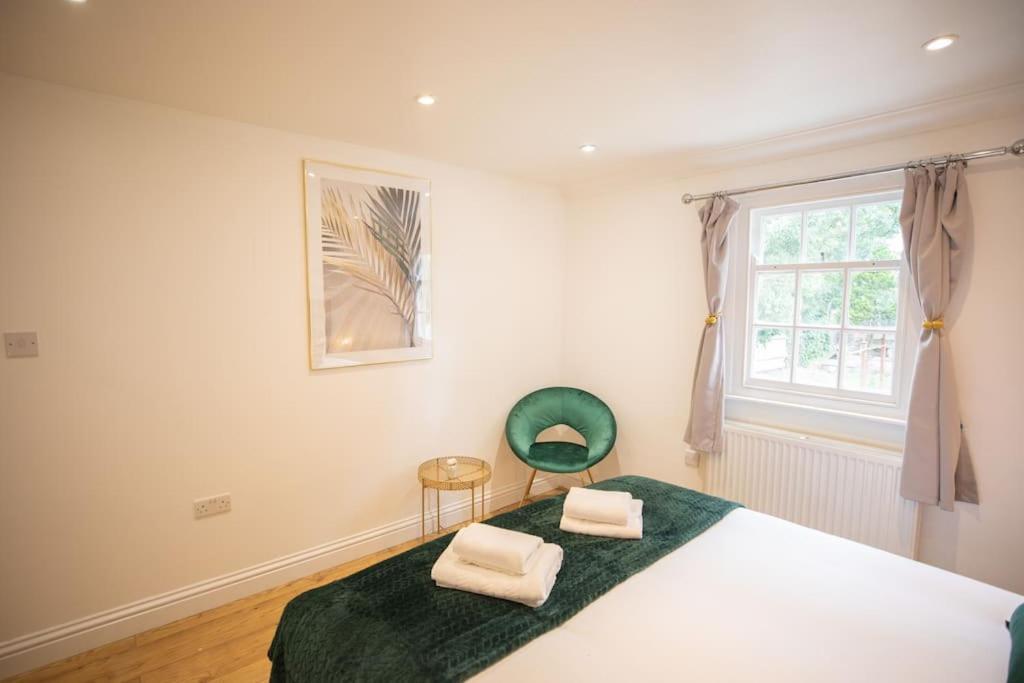 Perfect Location 4Bed 2 Bath Spacious Apartment London Eksteriør bilde